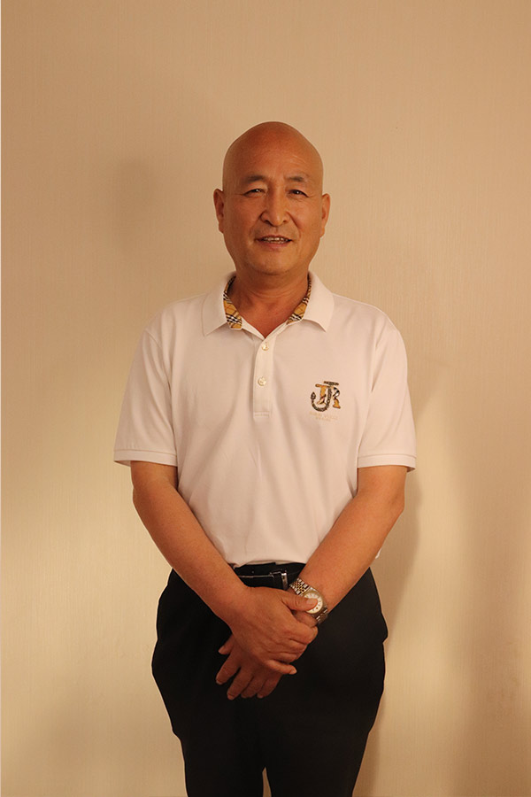 渭滨杨养民 本科学历，毕业于陕西师范大学